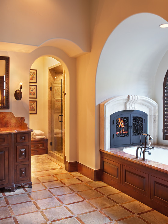 mediterranean-bathroom
