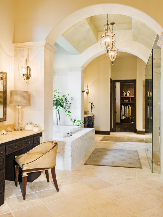 mediterranean-bathroom