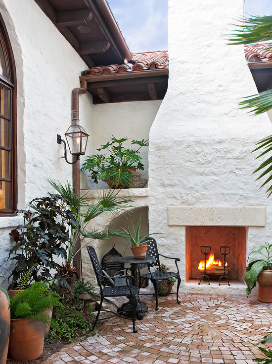 mediterranean-patio