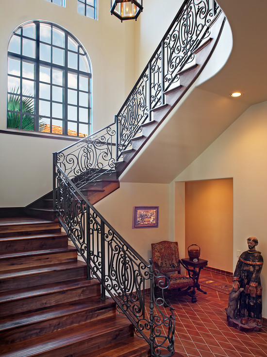 mediterranean-staircase