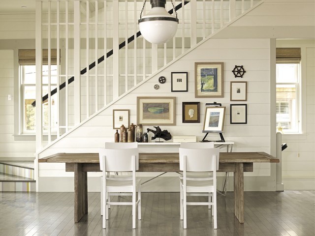 beach-style-dining-room