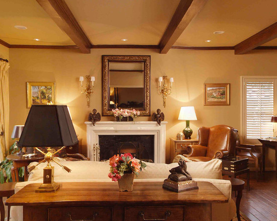 traditional-family-room