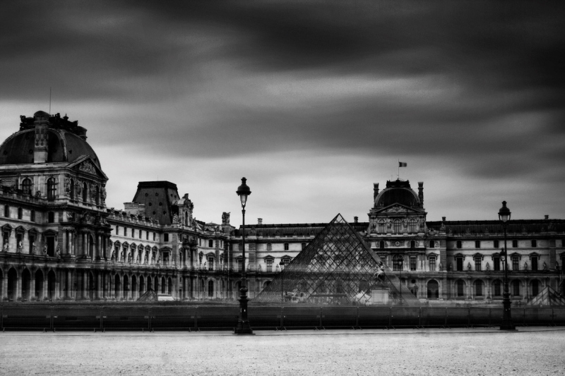 Le Louvre by Jurjen Harmsma