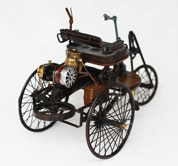 Antique Tin Model Car-Benz Patent Motorwagen 1886
