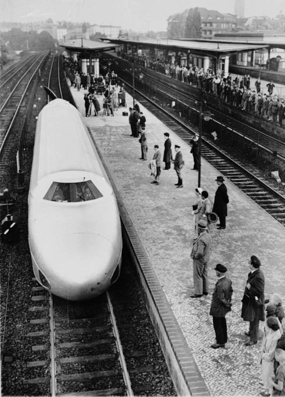 Pre-Nazi Germany Bullet Train