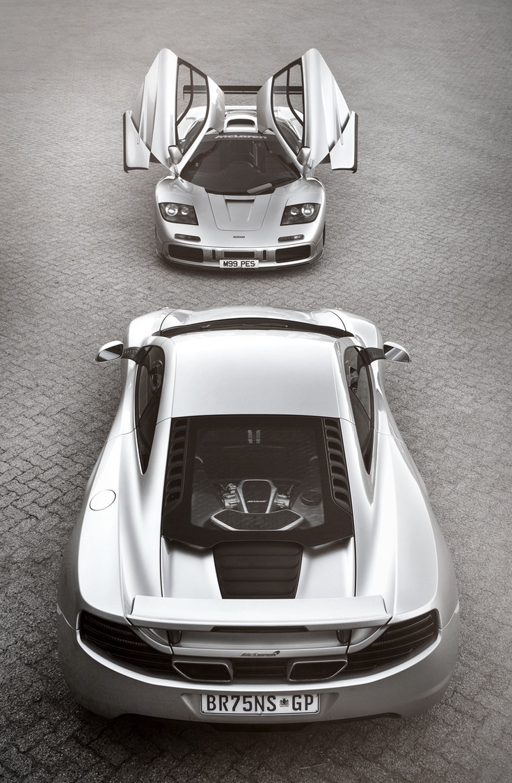 Father and son: The McLaren F1 and the McLaren MP4-12C. | Das Auto