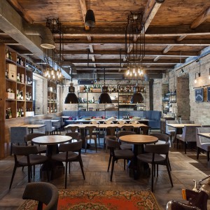 Bottega wine & tapas bar in Kiev