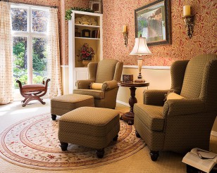 Traditional Living Rooms