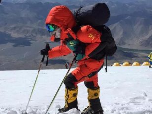 人类保暖装备的巅峰，KAILAS凯乐石连体羽绒服