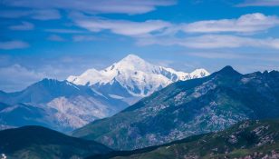 阿尼玛卿山