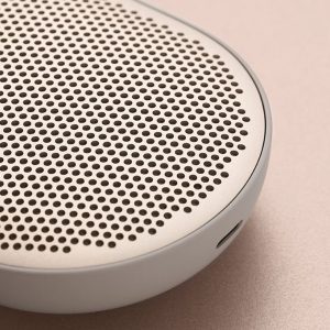 Bang & Olufsen Beoplay P2