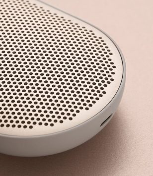 Bang & Olufsen Beoplay P2