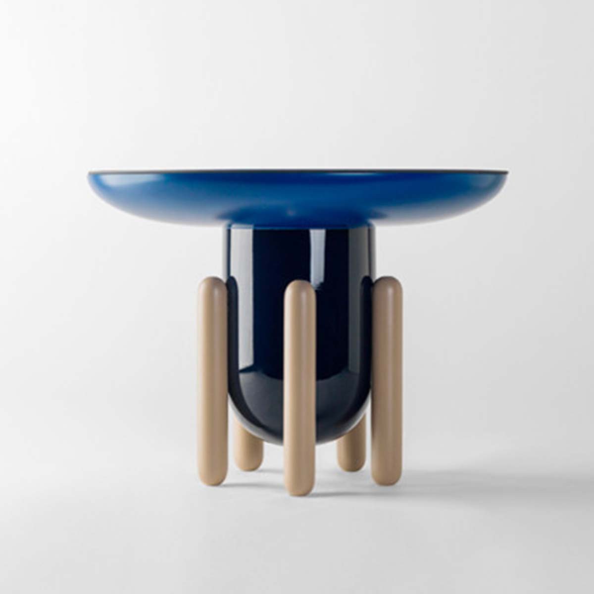 b.d barcelona design  Explorer Tables 边几