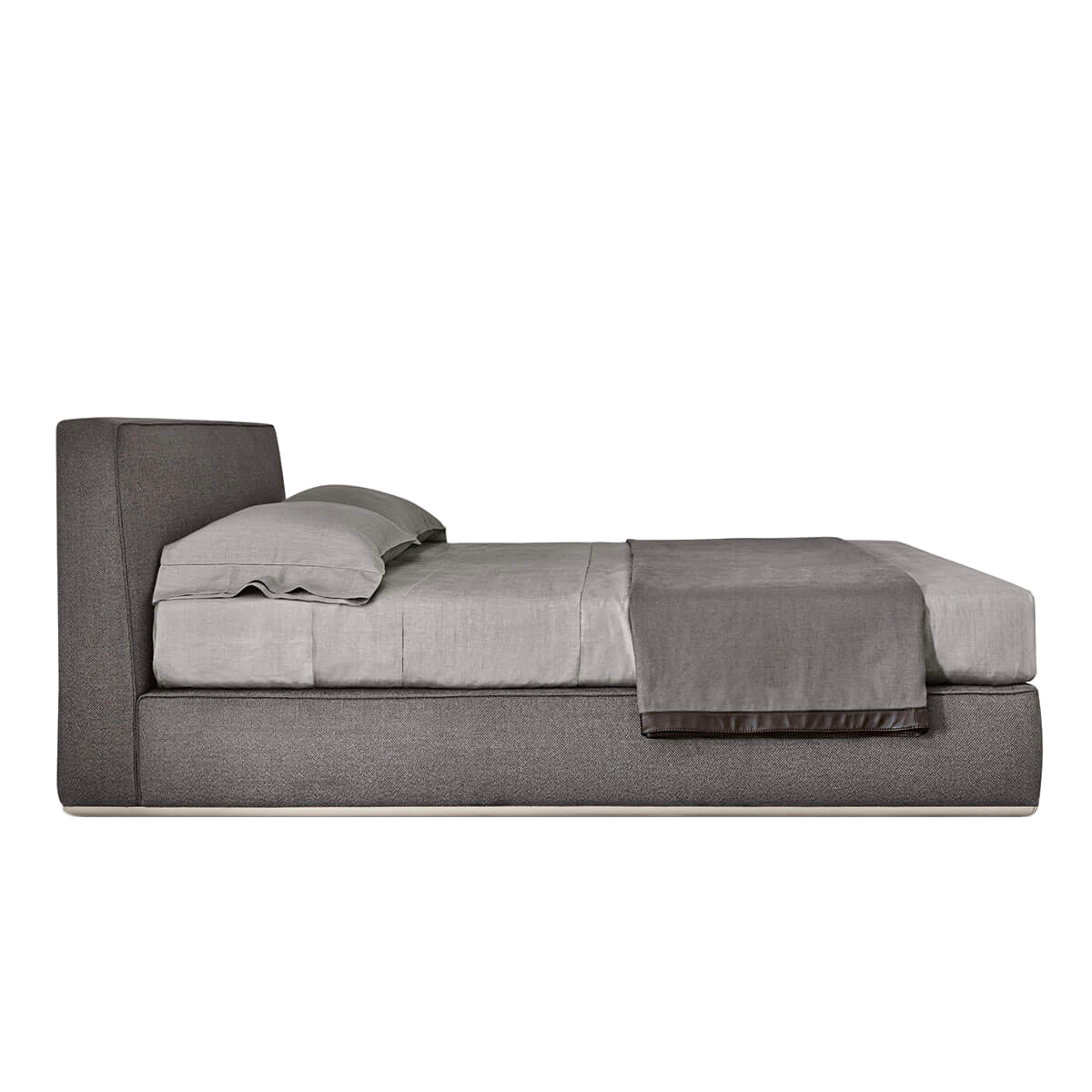 Minotti Powell Bed 94 床