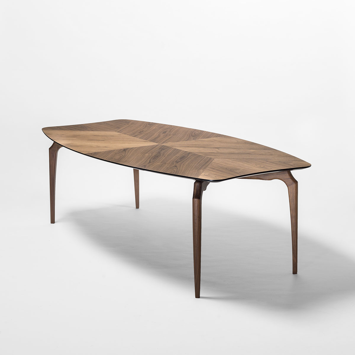 b.d barcelona design  Gaulino 240 Cm Walnut Table 餐桌