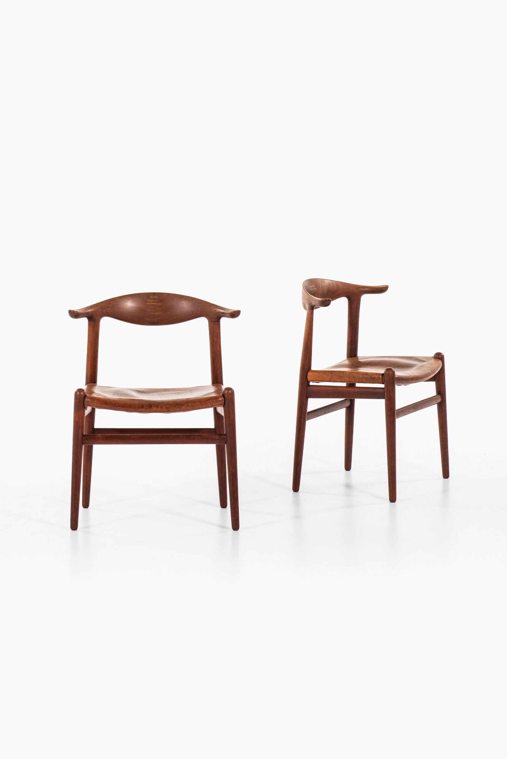 HANS WEGNER JH-505 ARMCHAIRS