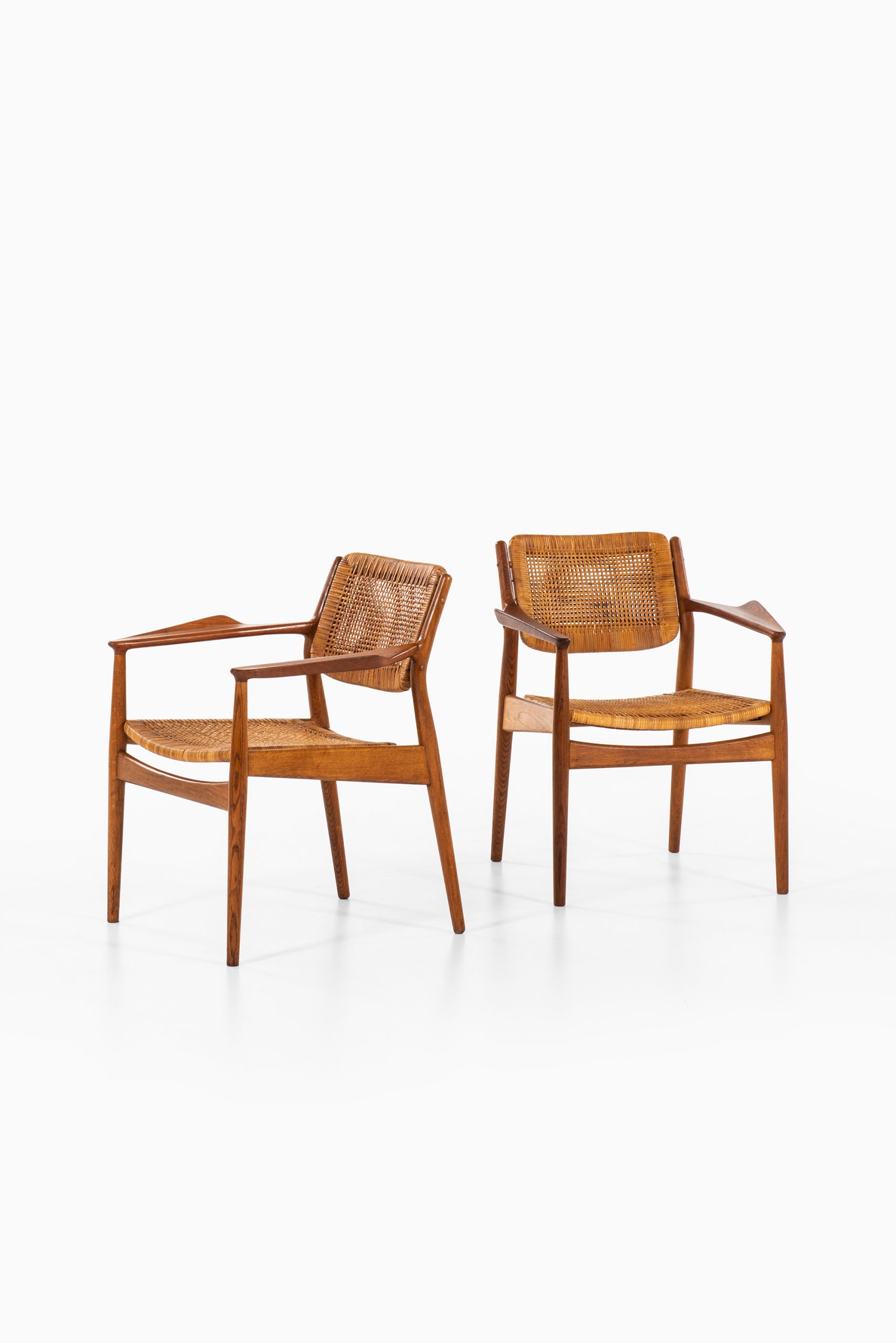 ARNE VODDER DINING CHAIRS