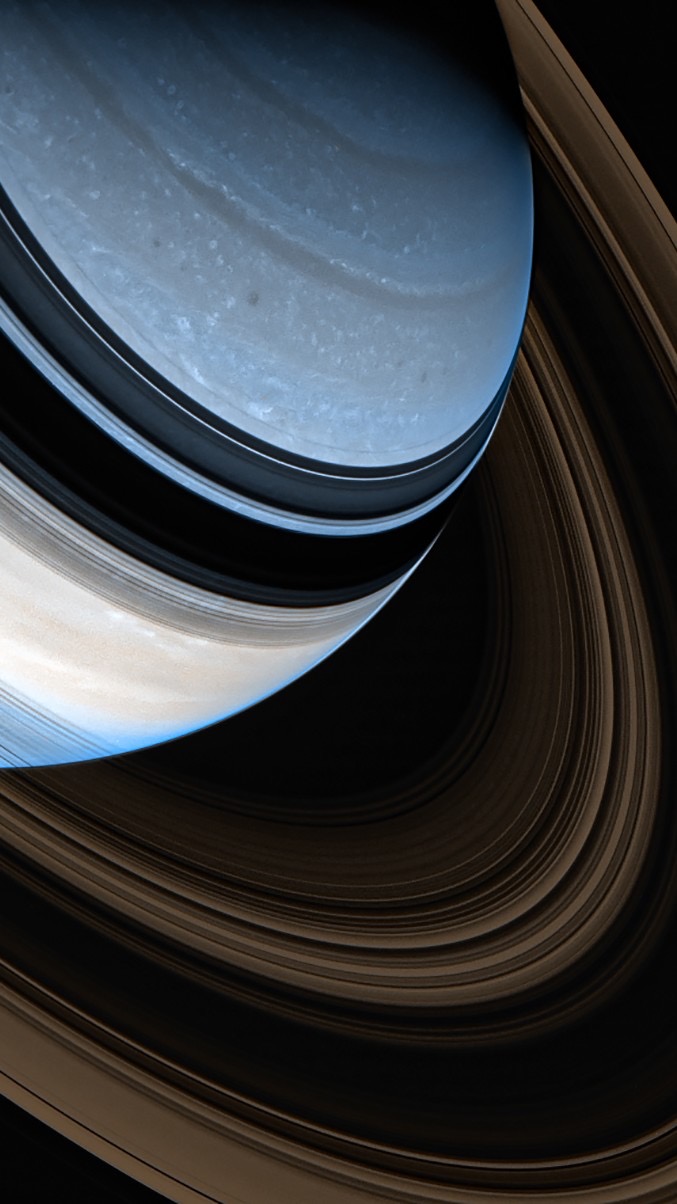 Saturn - NASA 卡西尼号探测器拍摄的土星伪彩色图像