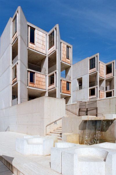 Salk 生物研究所（Photo by Xavier de Jaureguiberry）