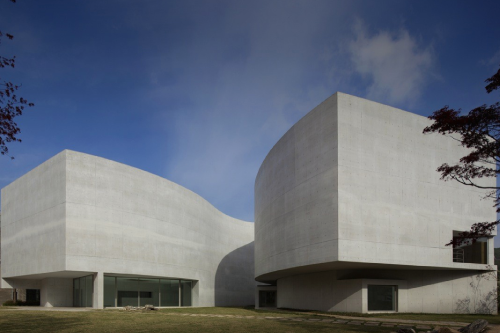 模仿博物馆 / Castanheira & Bastai Arquitectos Associados + Jun Sung Kim + Álvaro Siza Vieira