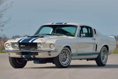 1967 年 Ford Mustang Shelby GT500 以 220 万美元高价售出